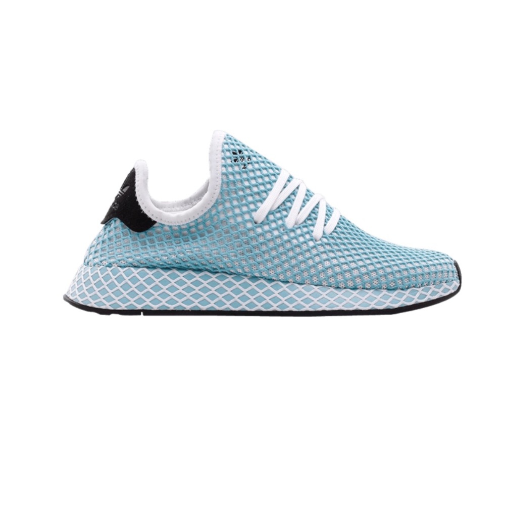 WMNS Adidas Parley Deerupt Sneakers